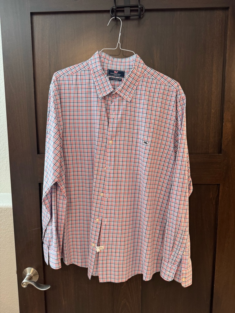 Vineyard Vines Men's Pink and Blue Plaid Button-Down Shirt